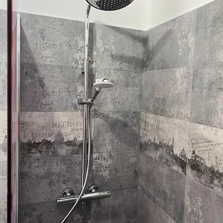 Spacious & Luxury Center Studio Bucharest