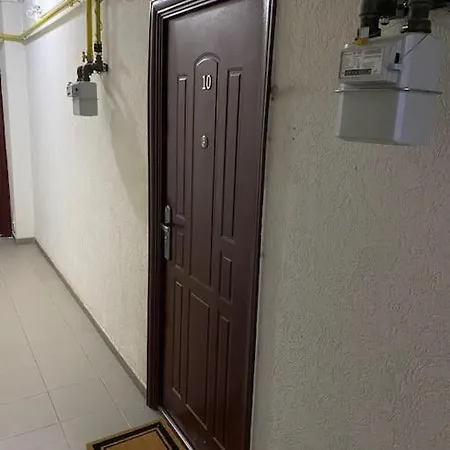 Spacious & Luxury Center Studio *