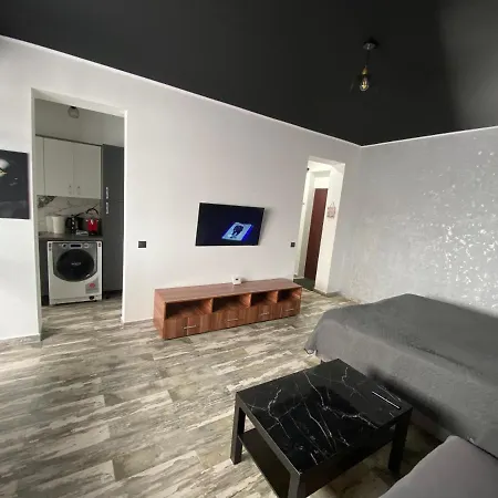 Apartment Spacious & Luxury Center Studio